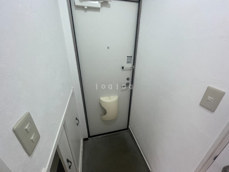 玄関　ゆったりとした玄関です。