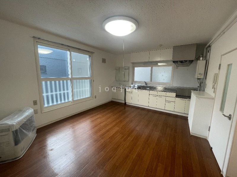 居室・リビング　日当たりの良い明るいお部屋です