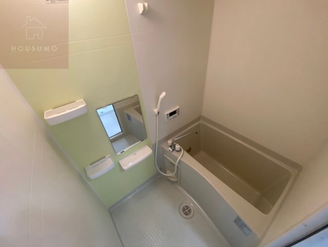 バス・シャワールーム　きれいな玄関です