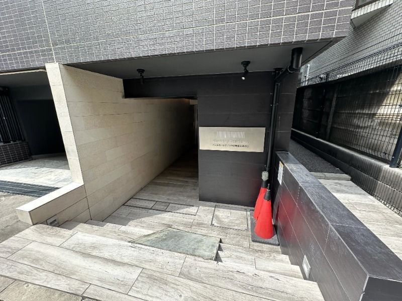 エントランス　建物の内部です