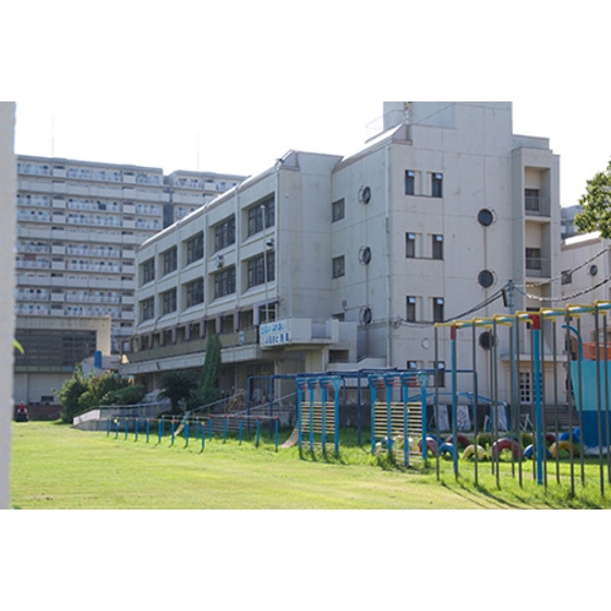 小学校　港島小学校（小学校）まで150m