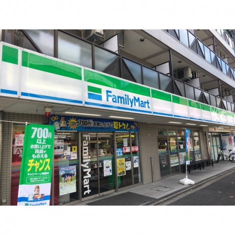 コンビニ　ファミリーマート深草龍大前店（コンビニ）まで1m
