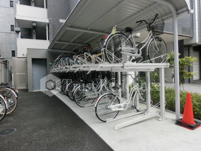 都営大江戸線 新御徒町駅 徒歩6分 10階建 築13年の外観写真