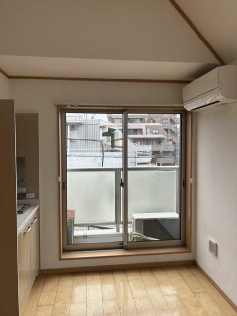バルコニー　バルコニーあります