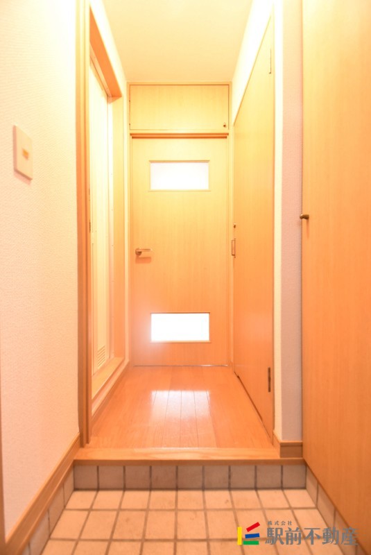 玄関　※同タイプ別部屋