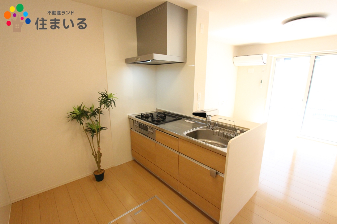 キッチン　※同社施工の同型タイプとなります