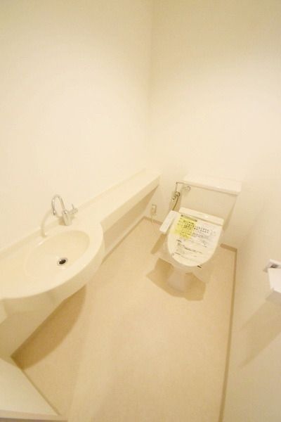 【リバーサイド隅田　セントラルタワーパレスのトイレ】