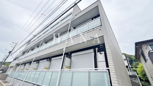 八王子市南大沢のマンションの建物外観