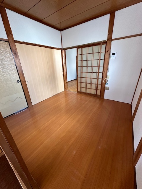 下川原町貸家の居間写真