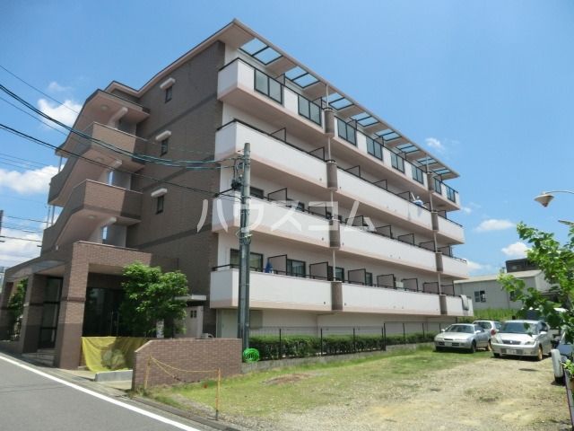 瀬戸市福元町のマンションの建物外観