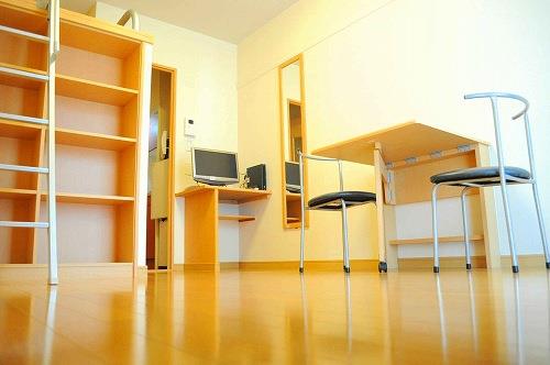 収納　１Ｆはベット下にウォークインクローゼット