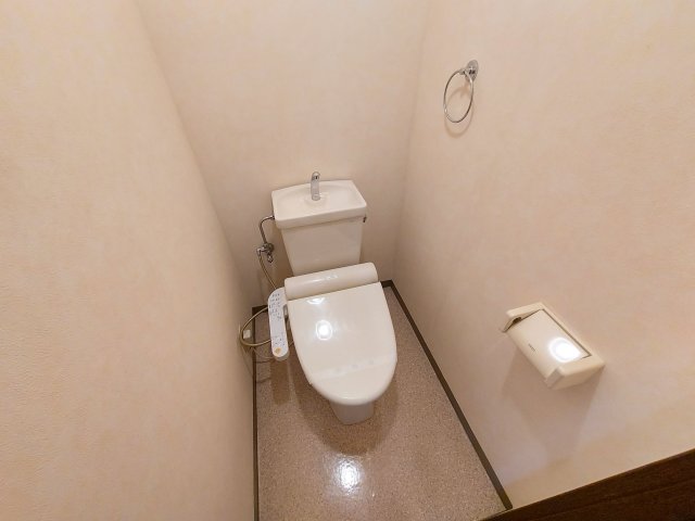 トイレ　同マンション別部屋