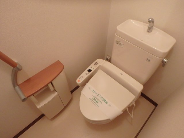 トイレ　清潔感のあるトイレです