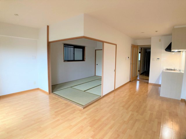 居室・リビング　別部屋反転間取りのお写真となります