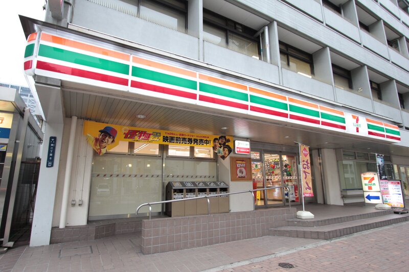 コンビニ　セブンイレブン名古屋広小路長者町店（コンビニ）まで74m