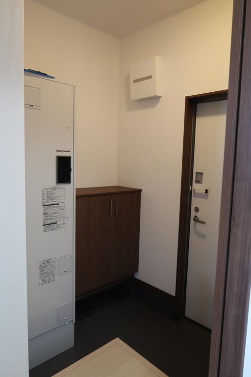 玄関　平成31年1月建築！オール電化アパート！独立洗面台付！
