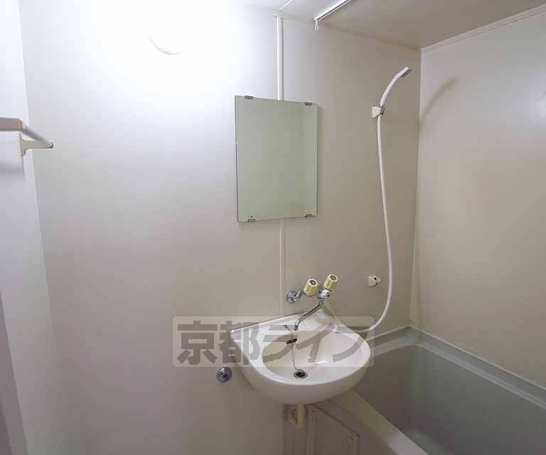 洗面設備　プチ洗面台付き