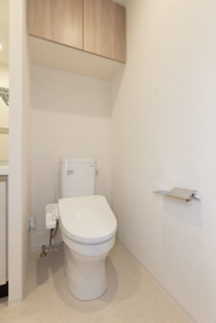 トイレ　※写真は同タイプ住戸です。