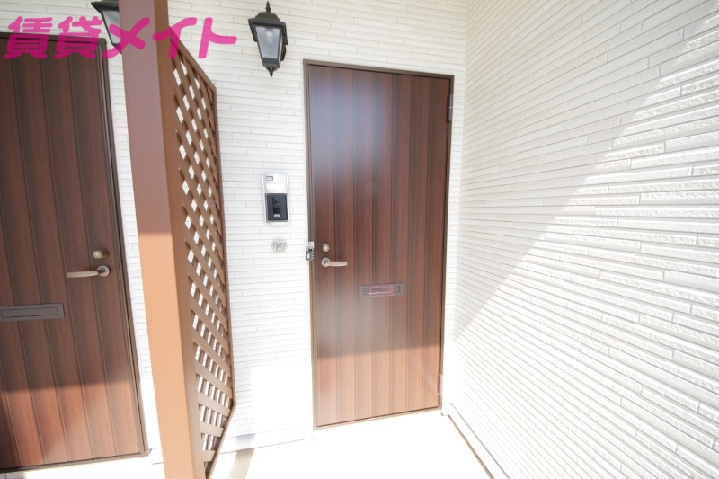 玄関　別部屋同型タイプ