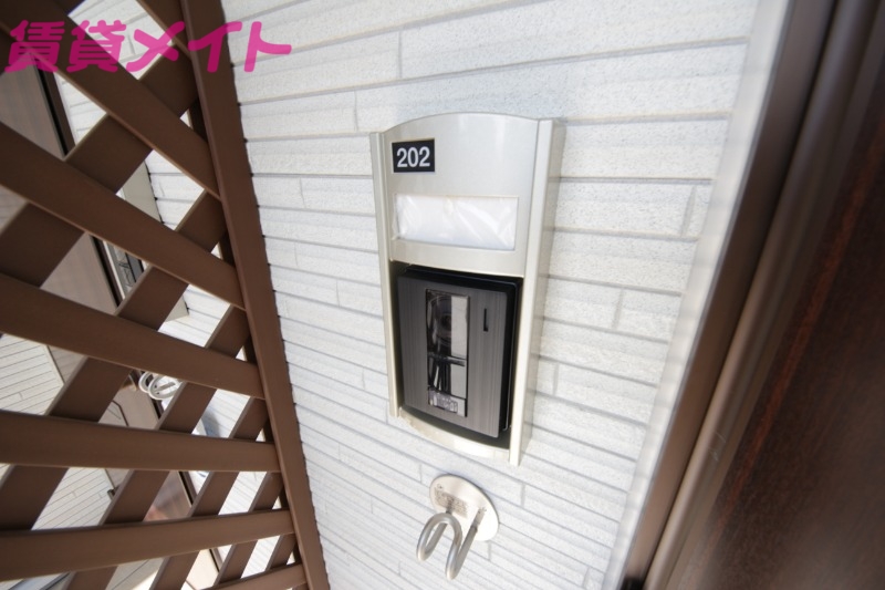 セキュリティ　別部屋同型反転タイプ