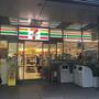 コンビニ　セブンイレブン 品川駅港南口店（コンビニ）まで57m