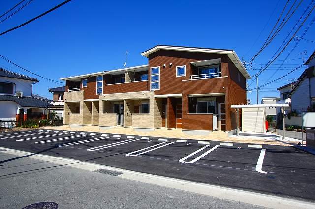 建物外観　外観は落ち着いています