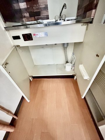 収納　キッチン下収納