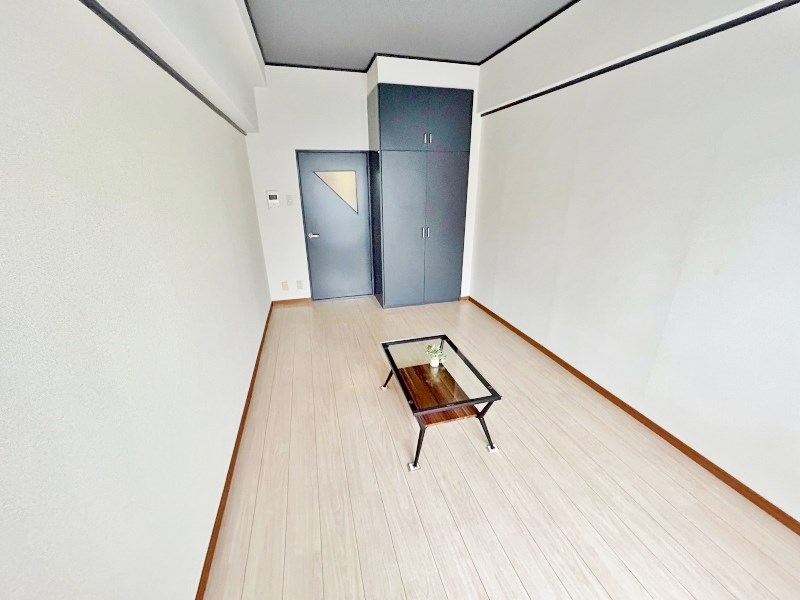 居室・リビング　★洋室8.5帖★