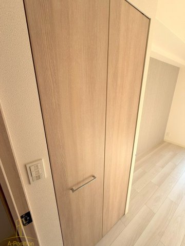 収納　プレサンス四天王寺前夕陽ヶ丘　凛宮