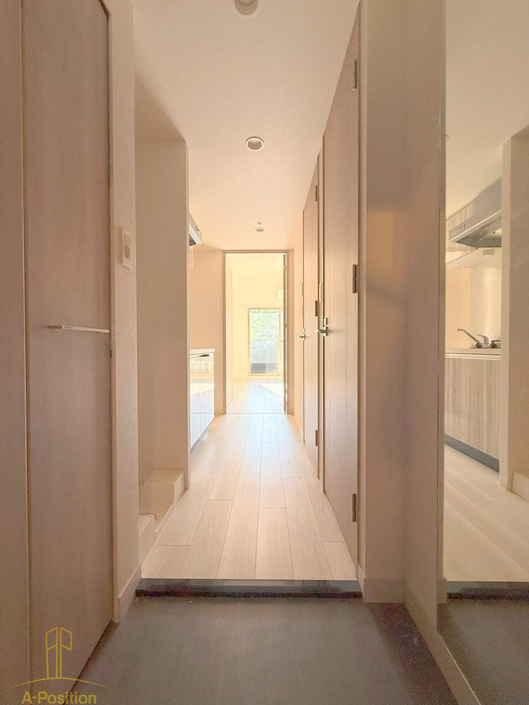 玄関　プレサンス四天王寺前夕陽ヶ丘　凛宮