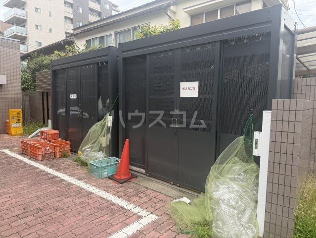 U residence三鷹の外観写真