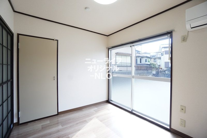 居室・リビング　4.6帖洋室☆快適な暮らしに欠かせないエアコン付☆