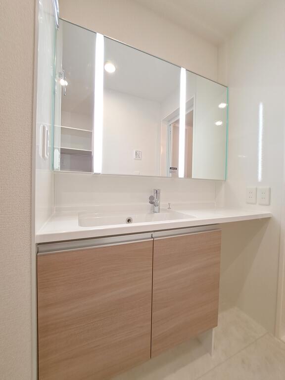 洗面設備　★朝の身支度はこちらで！