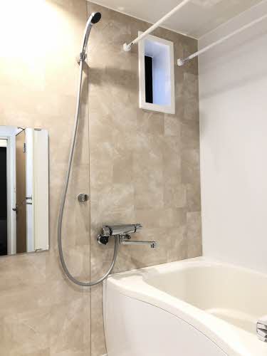 バス・シャワールーム