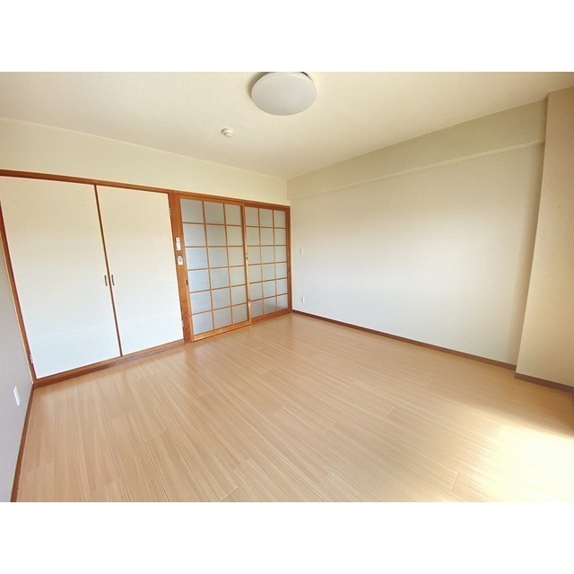 収納　シューズボックス