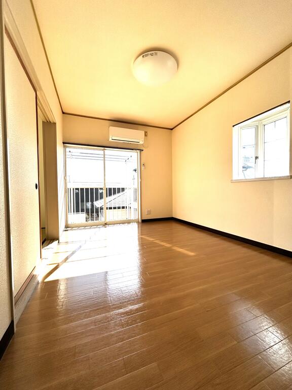 居室・リビング　洋室6帖　エアコン付き