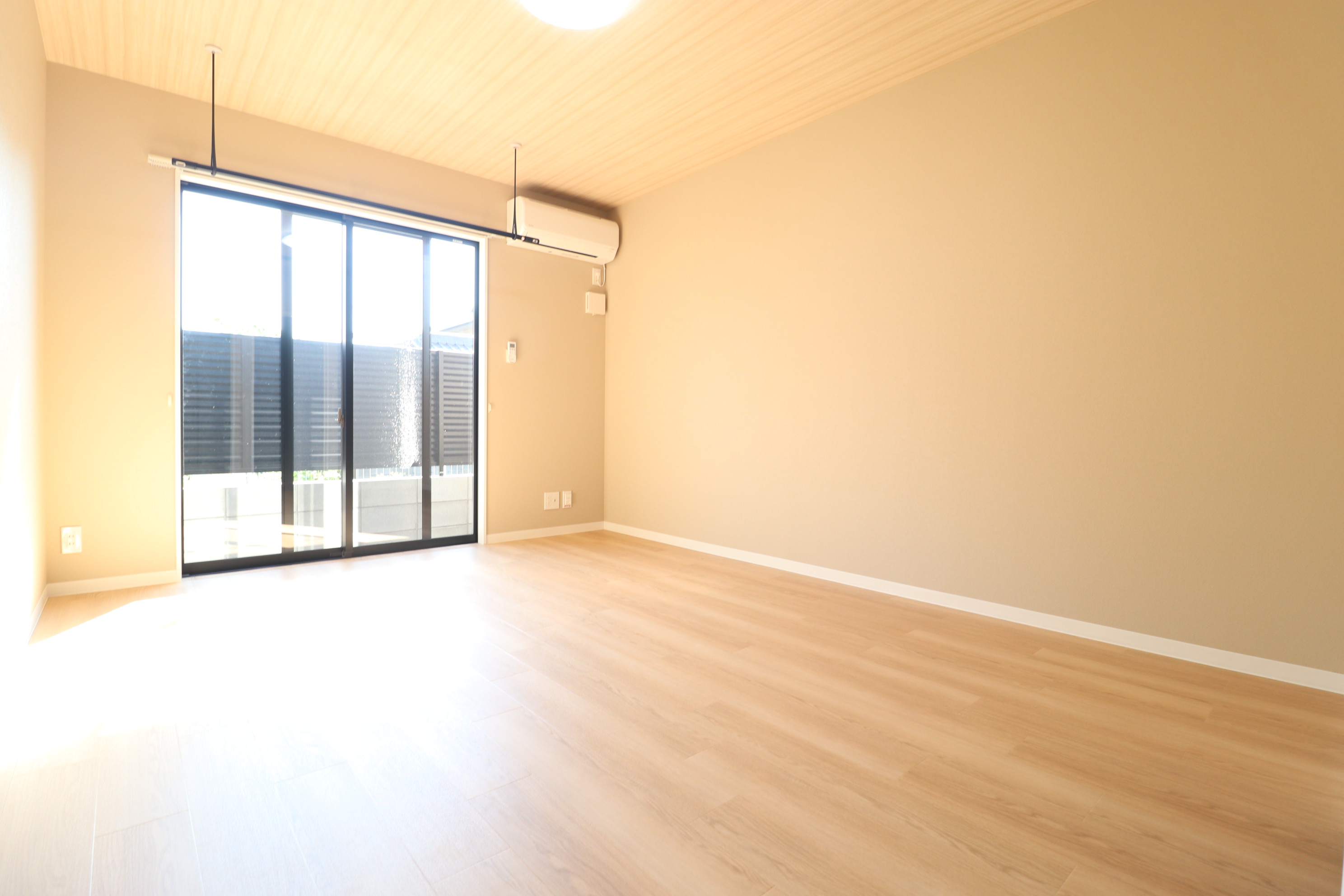 居室・リビング　洋室