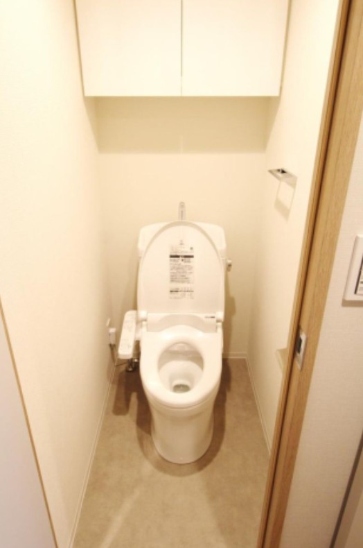 トイレ　※別部屋参考写真