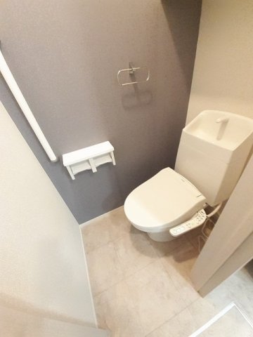 トイレ　トイレもきれいです