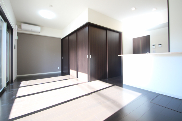 居室・リビング　※別室の参考写真の為、現況優先です。