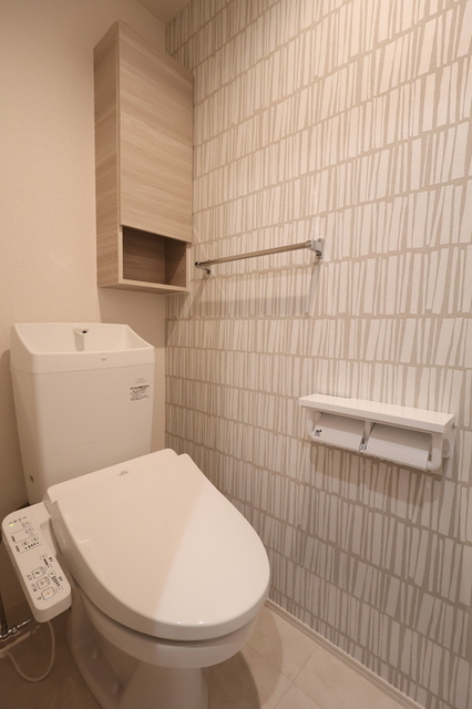 トイレ　温水洗浄暖房便座