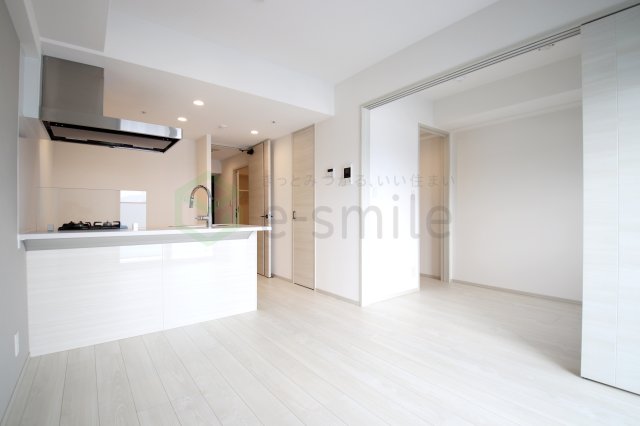 居室・リビング　こちらのリビングで趣味の時間をお楽しみください