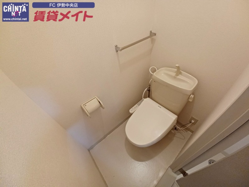 トイレ　同型別室のお写真です