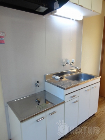 キッチン　ミドル東大沼