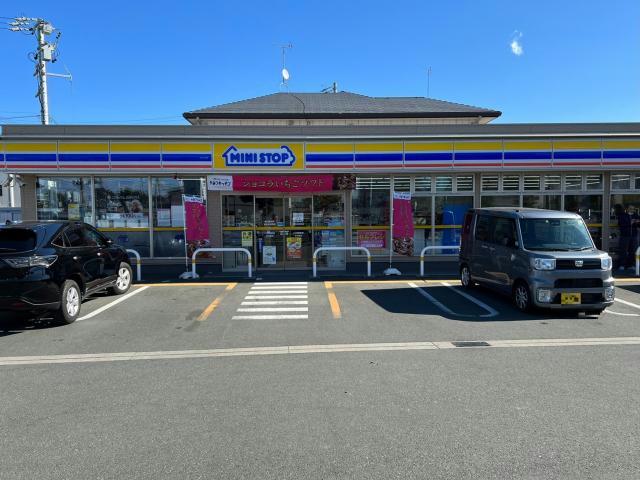 コンビニ　ミニストップ浜松白羽町店（コンビニ）まで821m