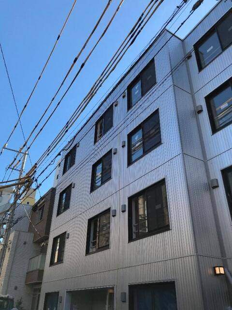 建物外観　オートロック完備