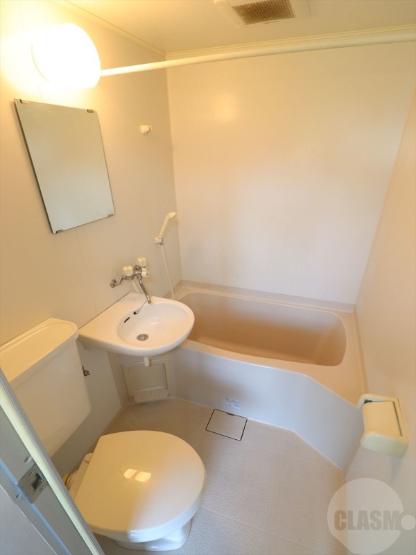 バス・シャワールーム　バスルーム