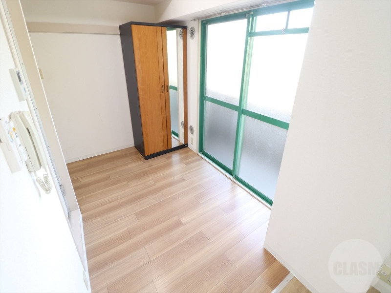 居室・リビング　日当たりの良い明るいお部屋です