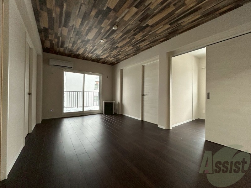 居室・リビング　広くてキレイなお部屋が広がっていて、充実した生活が送れそう。