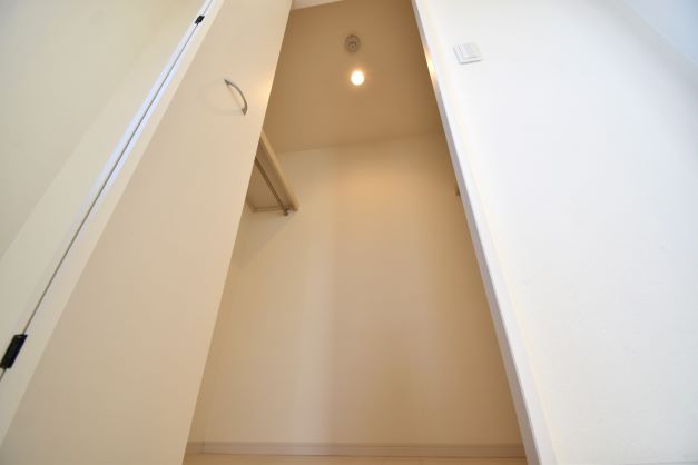 収納　ウォークインクローゼット